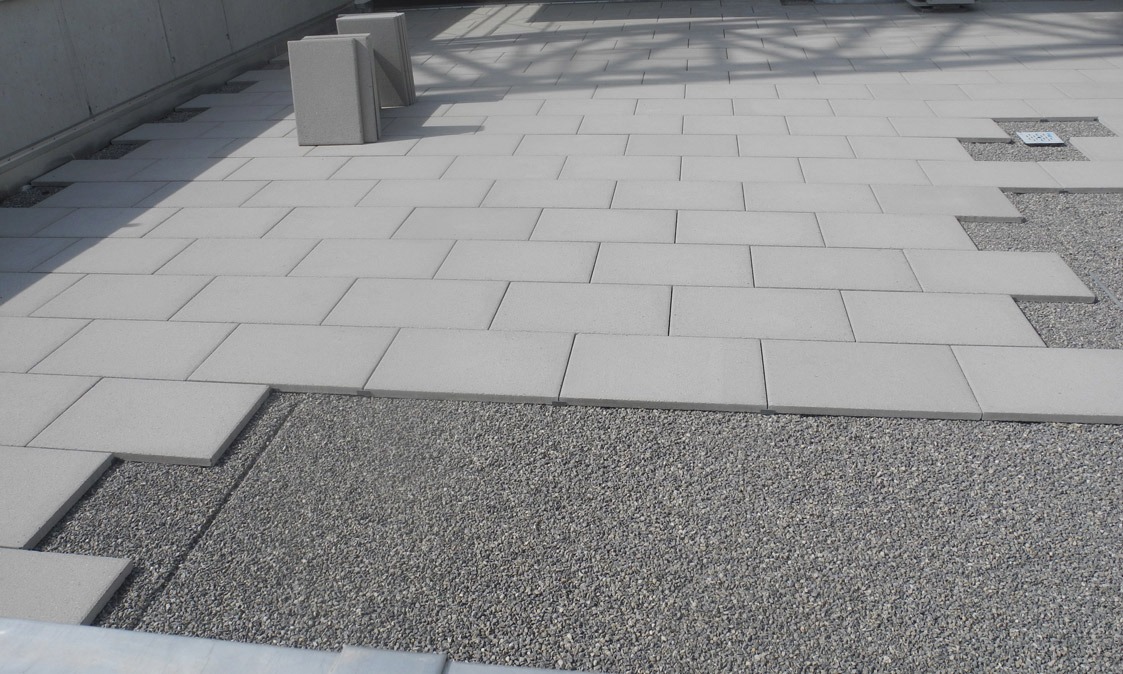 Verlegung von Terrassenpatten und Gartenplatten im Raum Baden